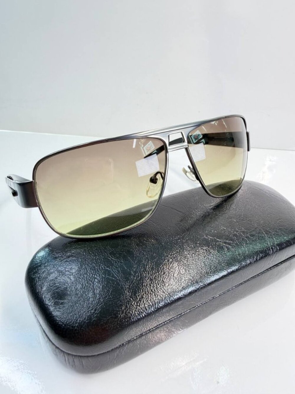 Kyara Italy Design K205 Col.09 Aviator Sunglasses Gradient Lens Medium